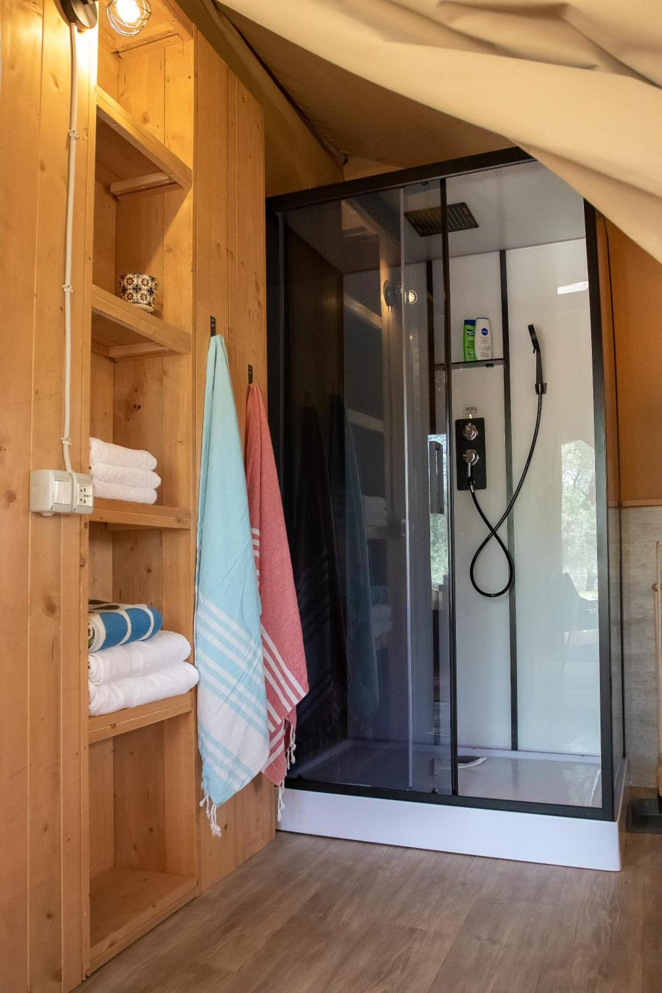 Domus Olea Glamping Hotel Ceglie Messapica Luaran gambar