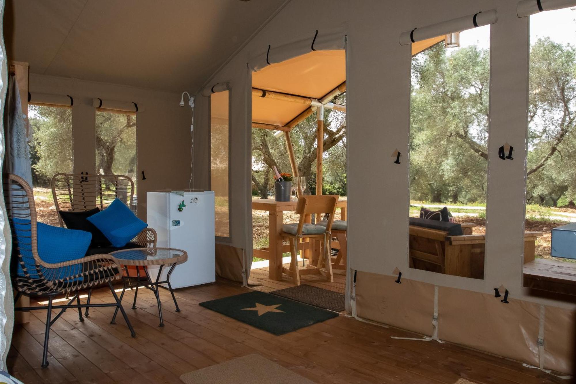 Domus Olea Glamping Hotel Ceglie Messapica Luaran gambar