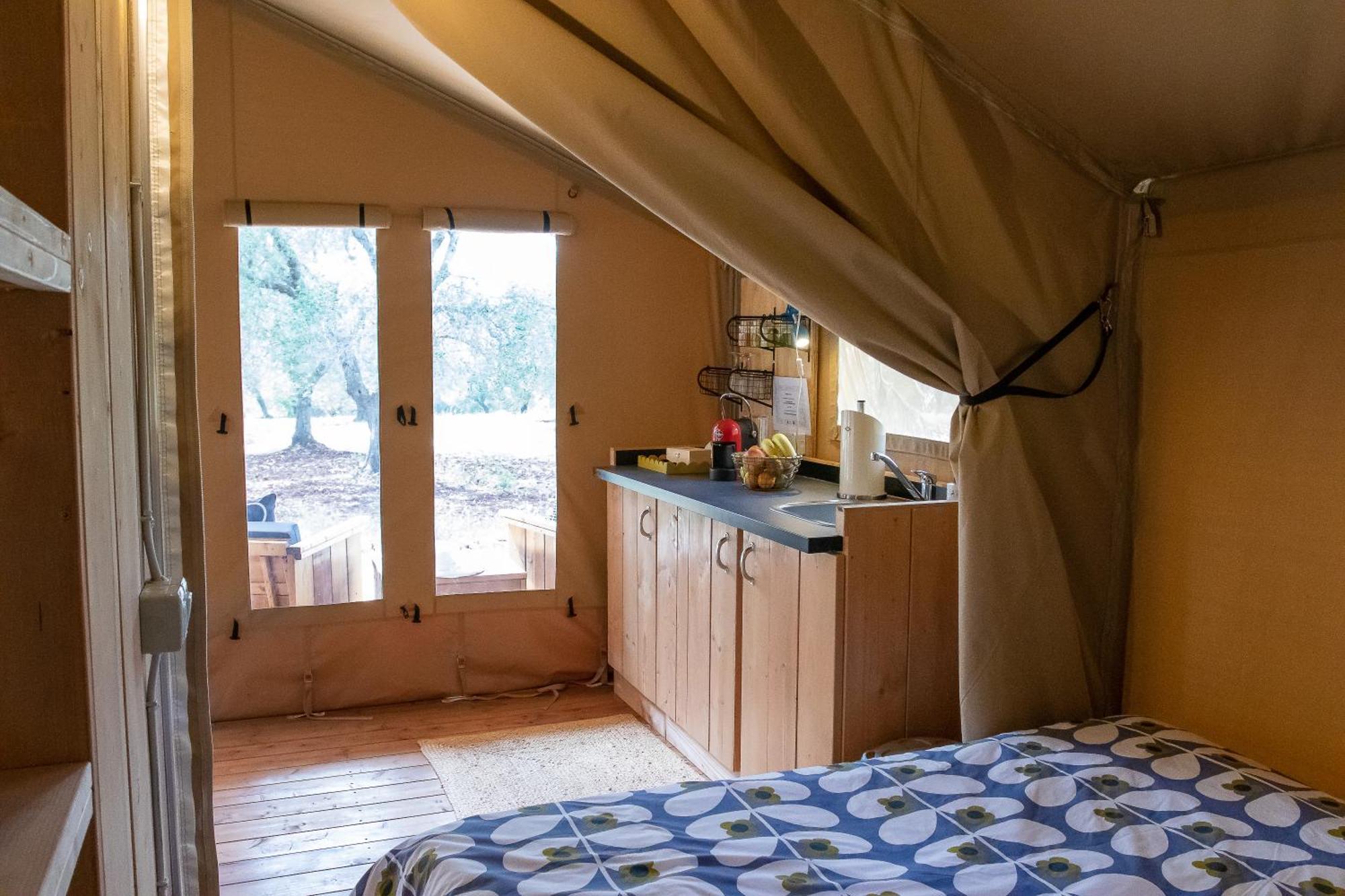 Domus Olea Glamping Hotel Ceglie Messapica Luaran gambar