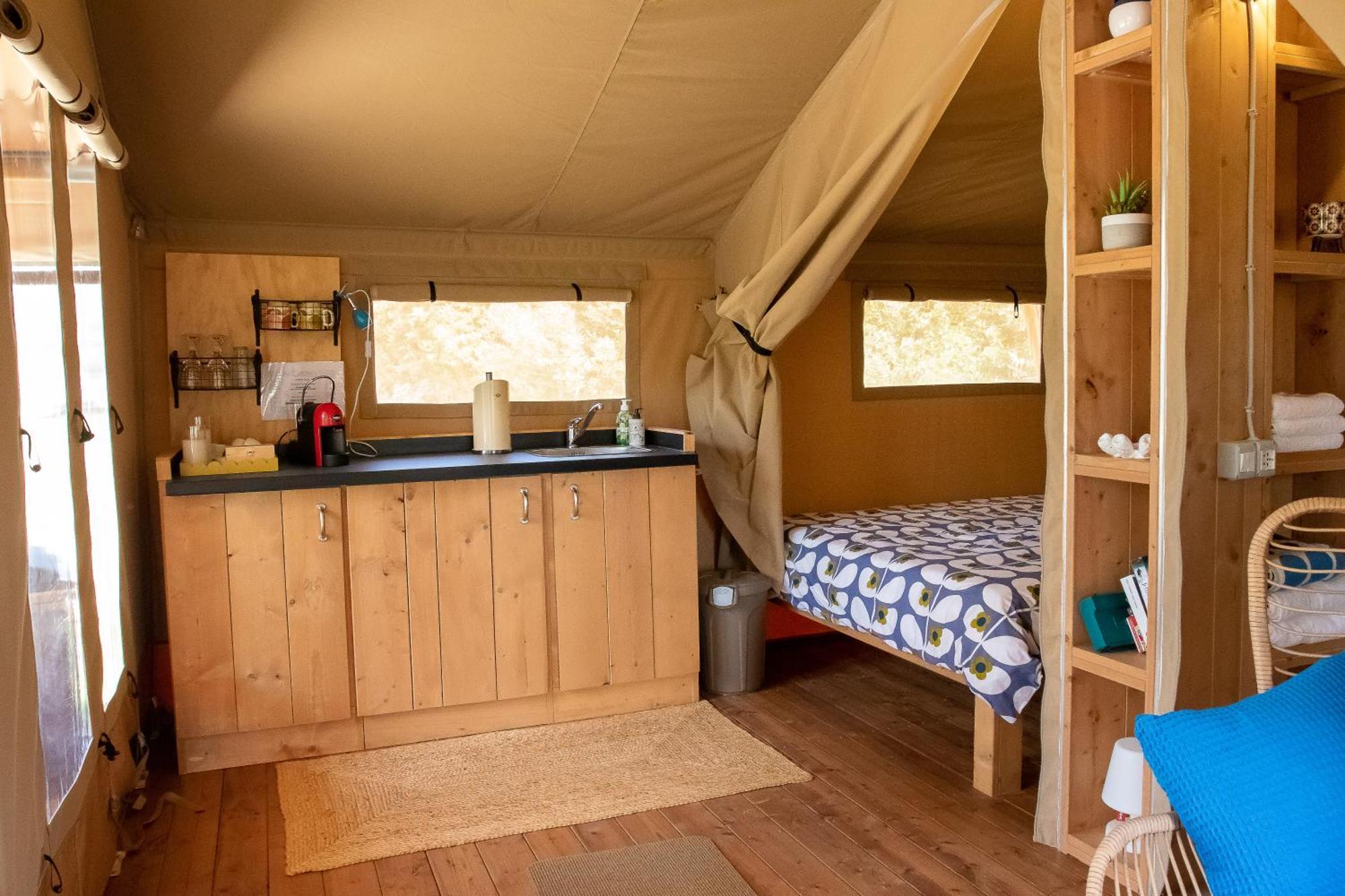 Domus Olea Glamping Hotel Ceglie Messapica Luaran gambar