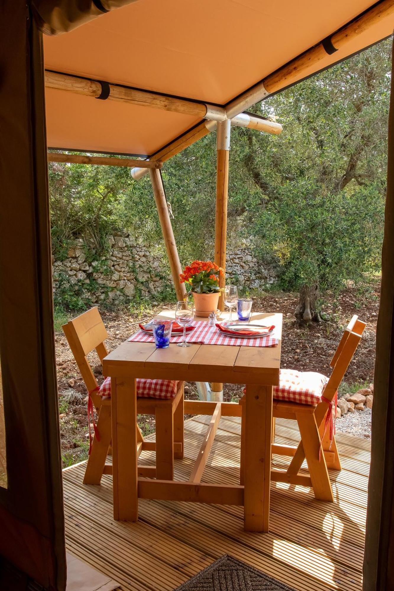 Domus Olea Glamping Hotel Ceglie Messapica Luaran gambar
