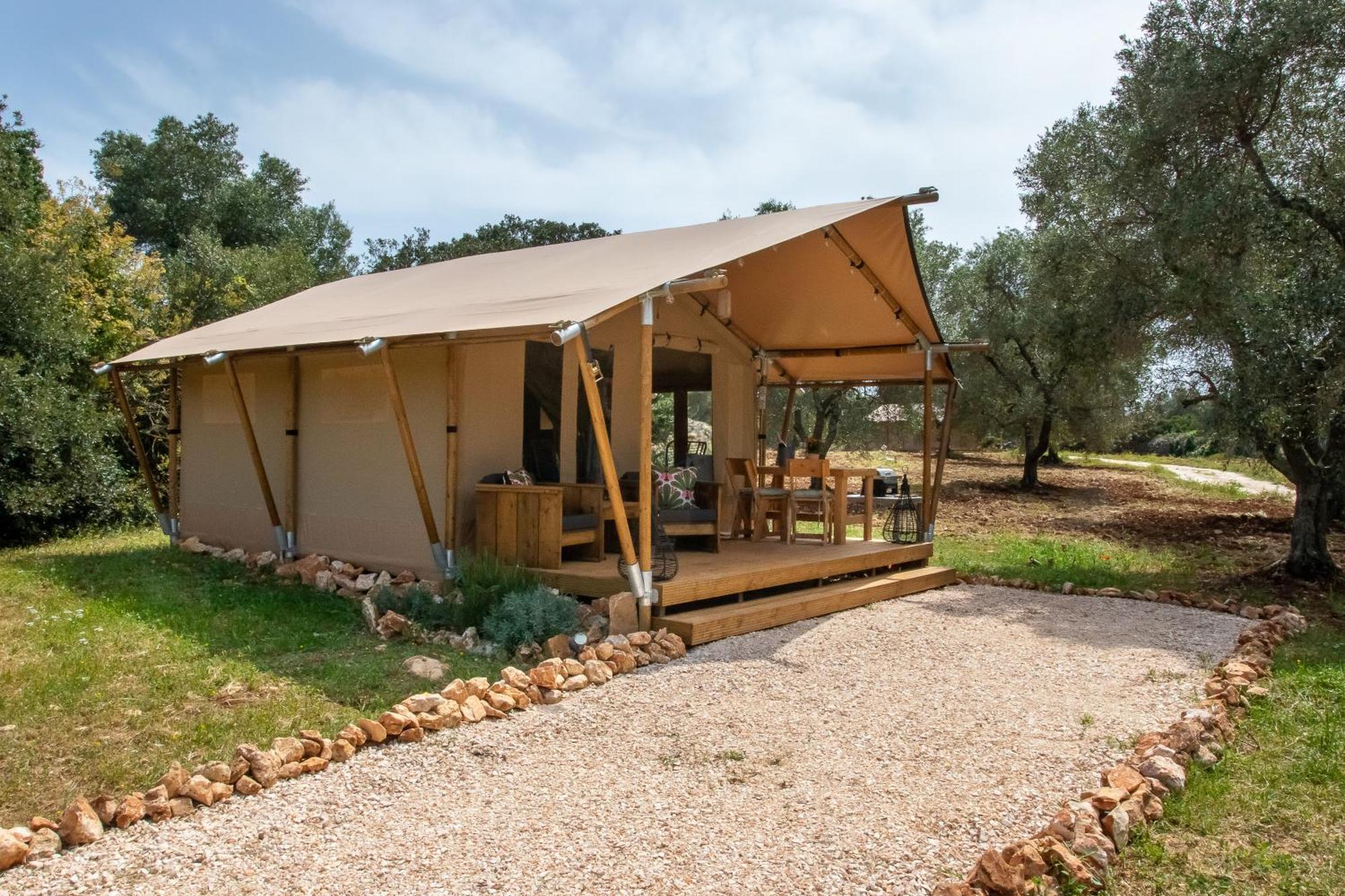 Domus Olea Glamping Hotel Ceglie Messapica Luaran gambar