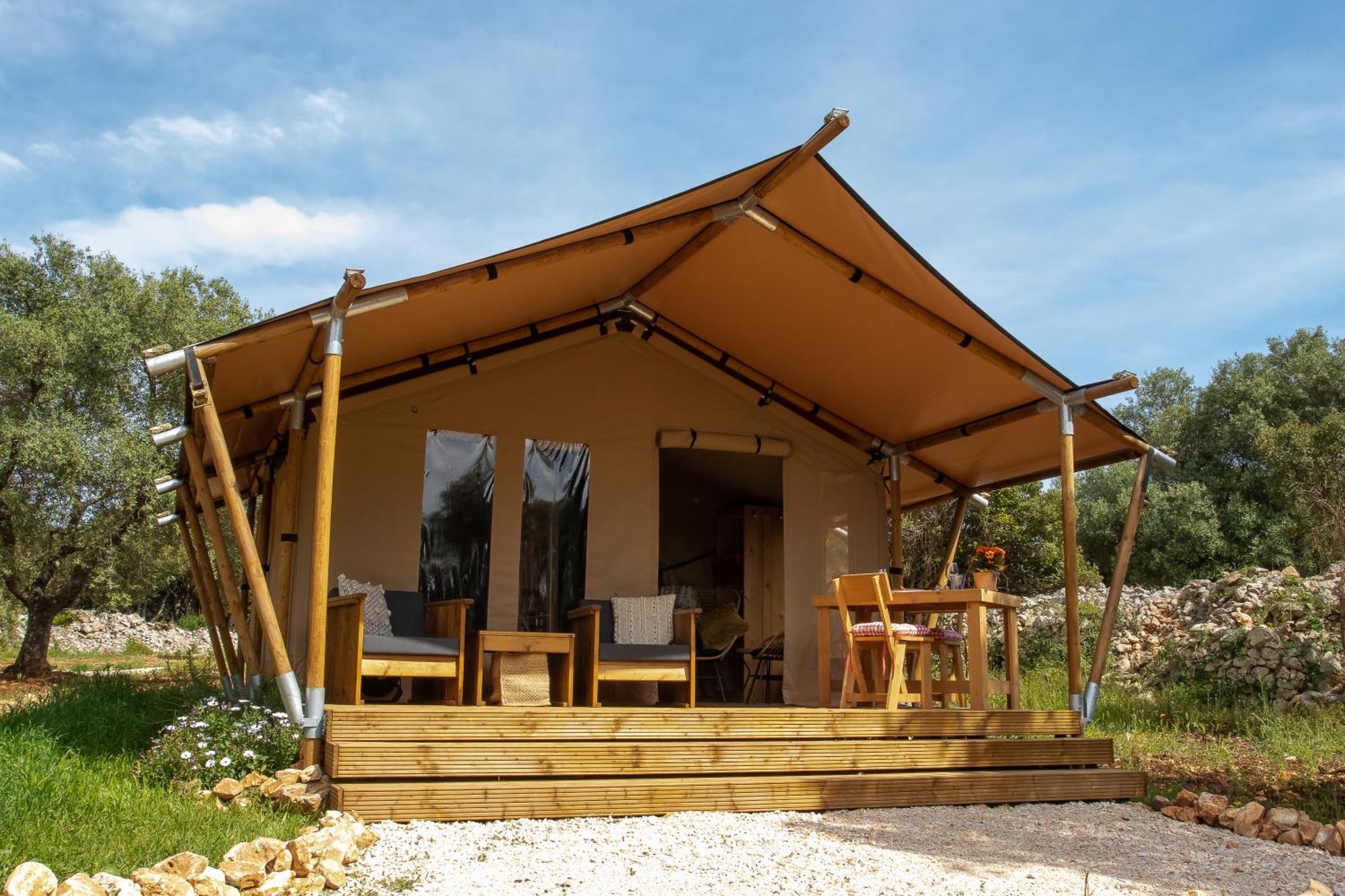 Domus Olea Glamping Hotel Ceglie Messapica Luaran gambar