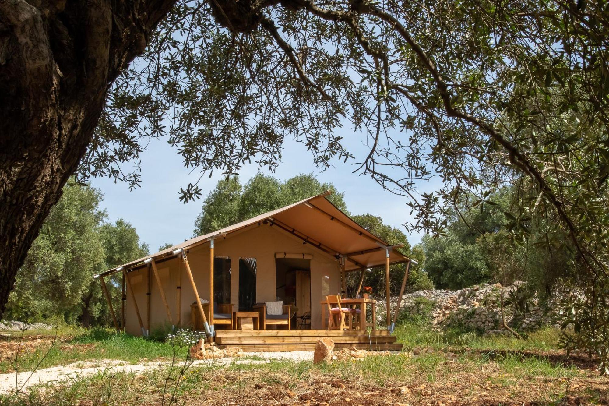 Domus Olea Glamping Hotel Ceglie Messapica Luaran gambar